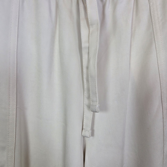 Athleta Cream Celestial Utility Cargo Pants Size XS - Picture 3 of 5